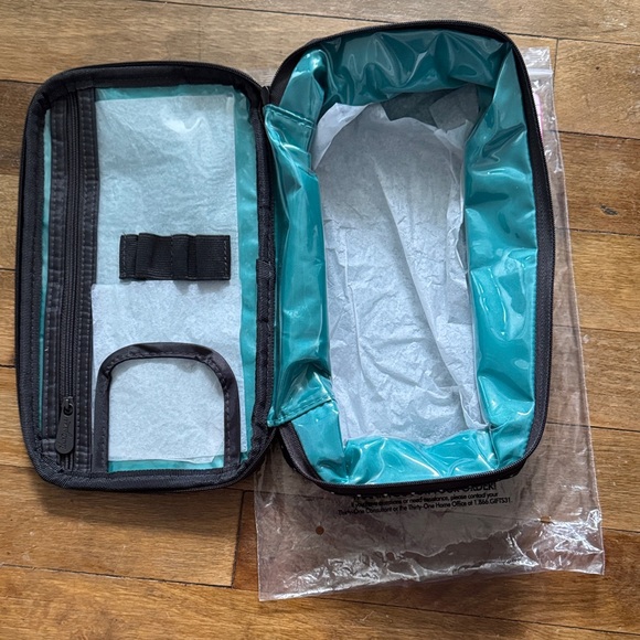 NWT Thirty-One Charcoal Swiss Dot Glamour Case - Picture 4 of 5